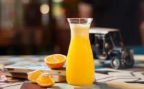 橙汁一天喝多少合适：100ml左右